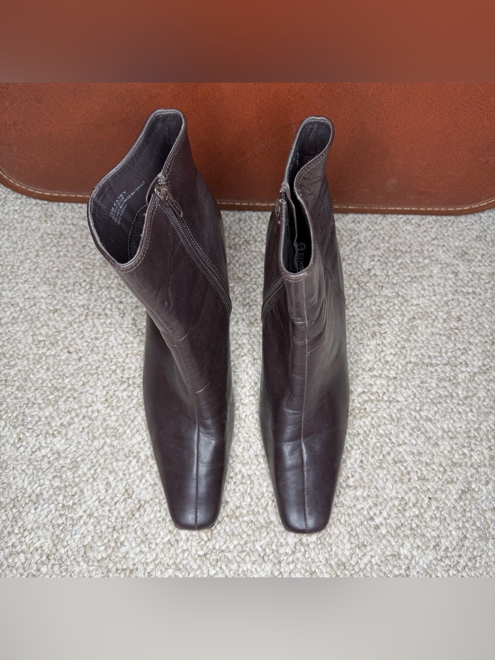 Etienne Aigner heeled ankle boots - Picture 11 of 13